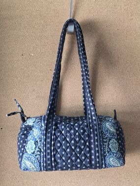 Vera Bradley Blue Rhapsody Quilted Handbag Retired Pattern 12x6x6 Barrell Tote